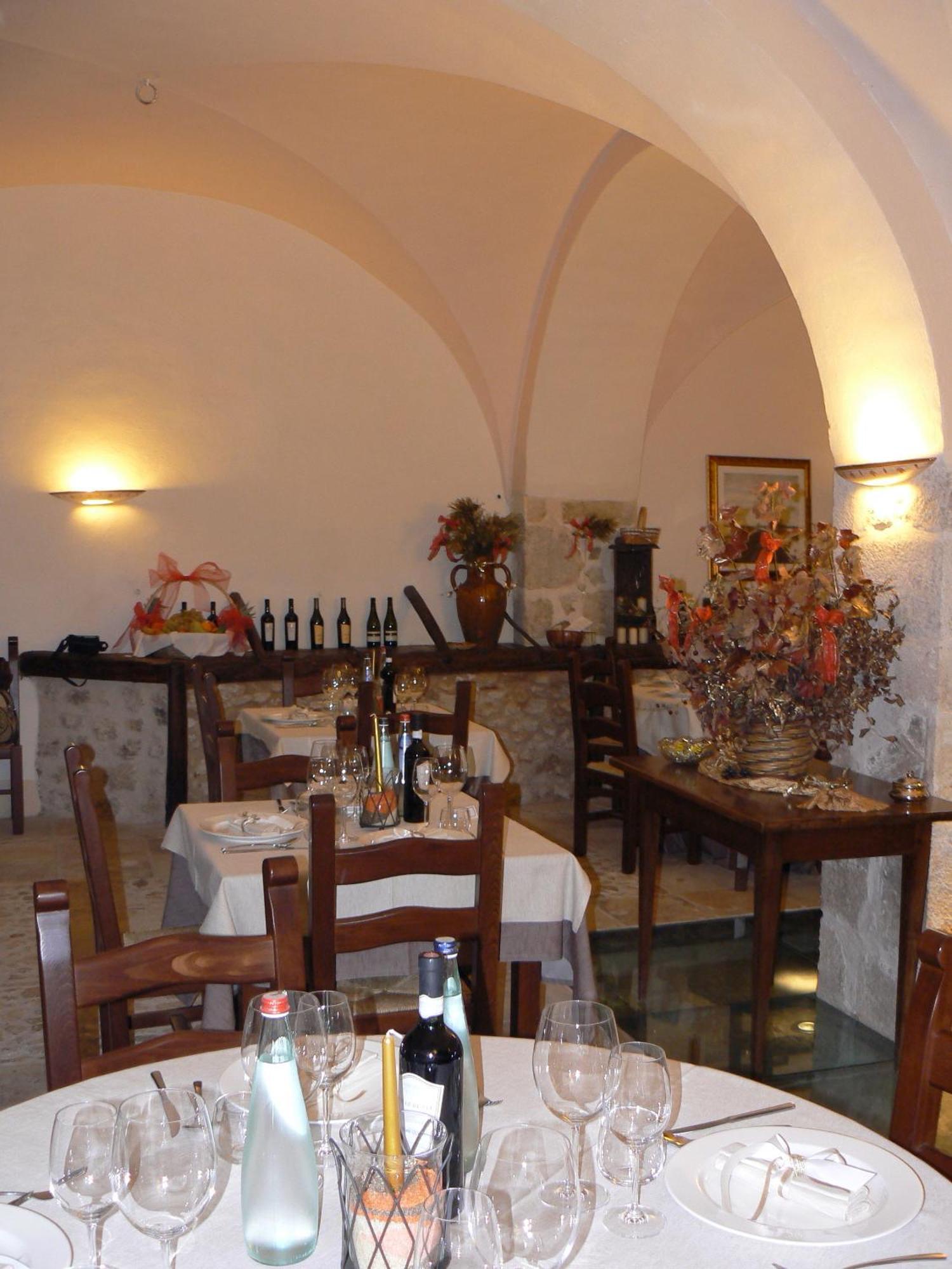 سانتو ستيفانو دي سيسانيو Residence Il Palazzo المظهر الخارجي الصورة