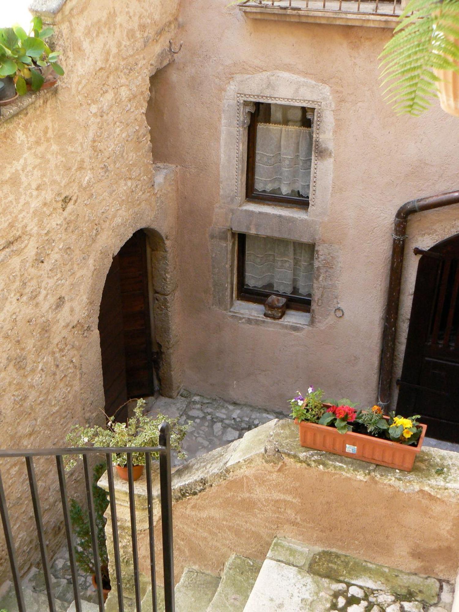 سانتو ستيفانو دي سيسانيو Residence Il Palazzo المظهر الخارجي الصورة